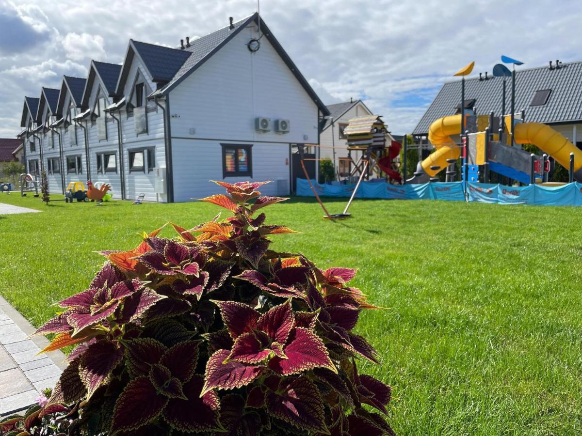 Holiday Houses Close To The Sea, シャノジェンティ エクステリア 写真
